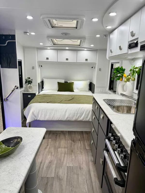 Hilltop Feathertop 17' 6” Single Axle - Image 4