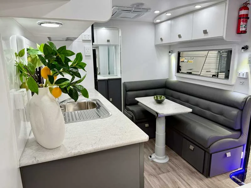 Hilltop Feathertop 17' 6” Single Axle - Image 6