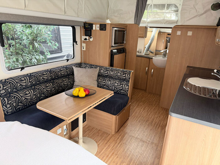 Jayco Starcraft Outback 16ft 6 Poptop 2013 - Image 9