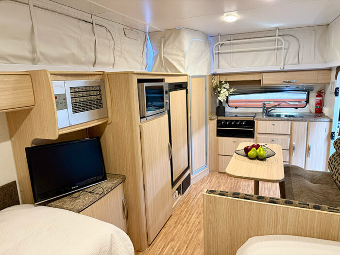 Jayco Discovery Single Beds - Image 8