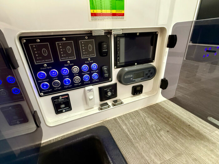 Austrack Gibb 14 Hybrid Camper 2023 - Image 17