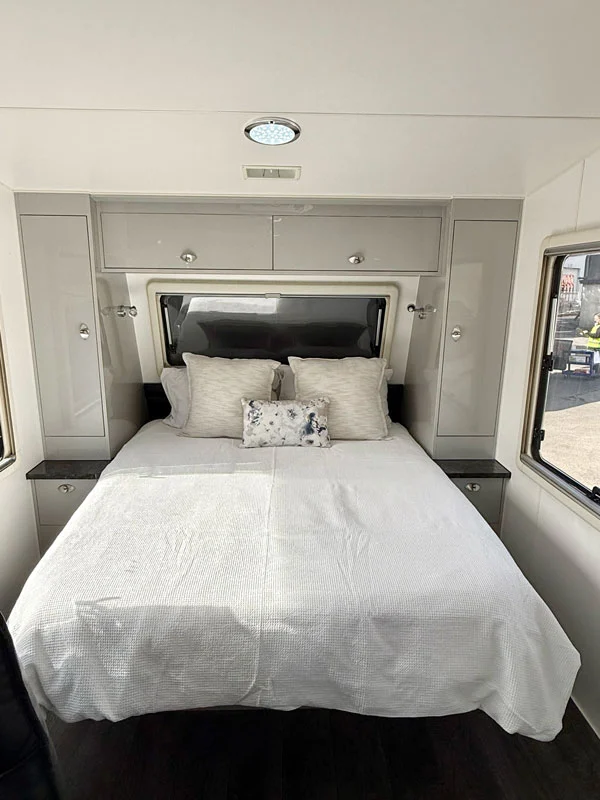 Goldstream RV Australis 21ft6 - Image 7