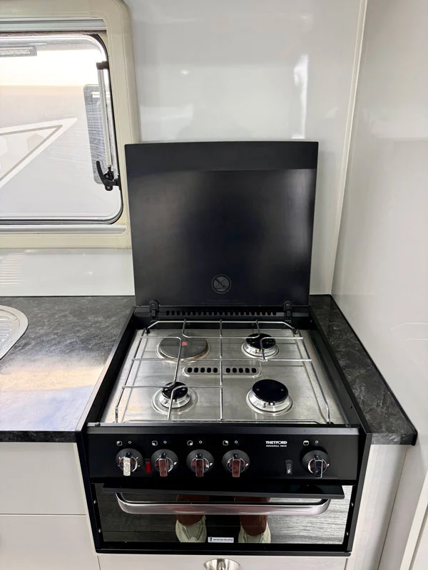 Goldstream RV Australis 21ft6 - Image 14