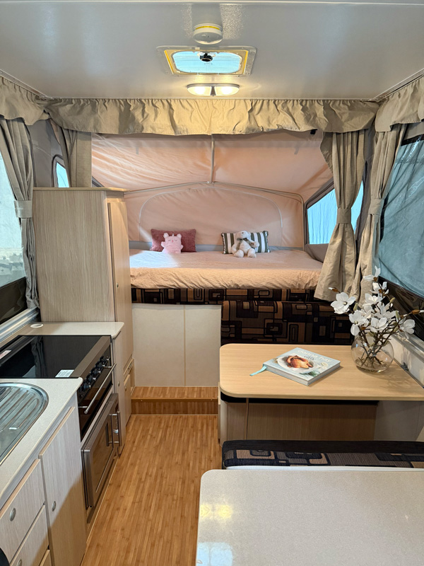 Jayco Swan 2011 - Image 8