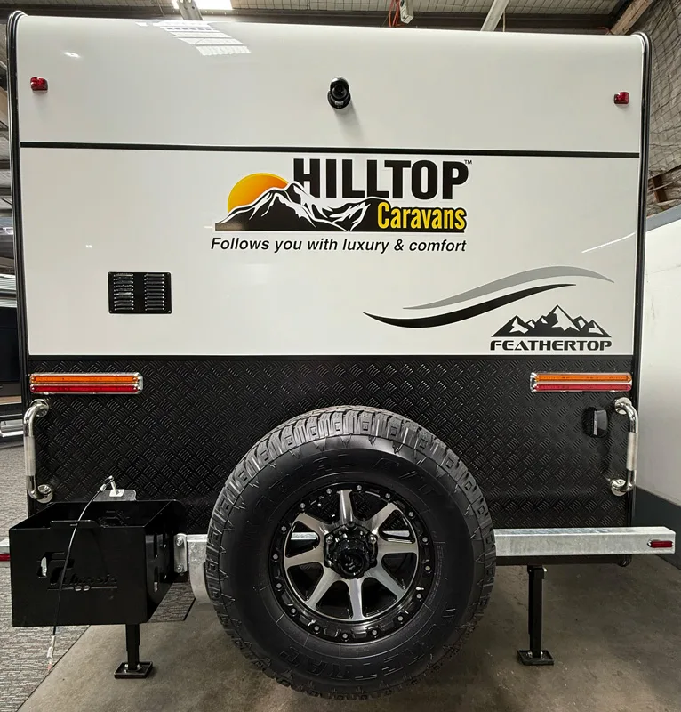 Hilltop Feathertop 18ft 2" Rear Door - Image 14