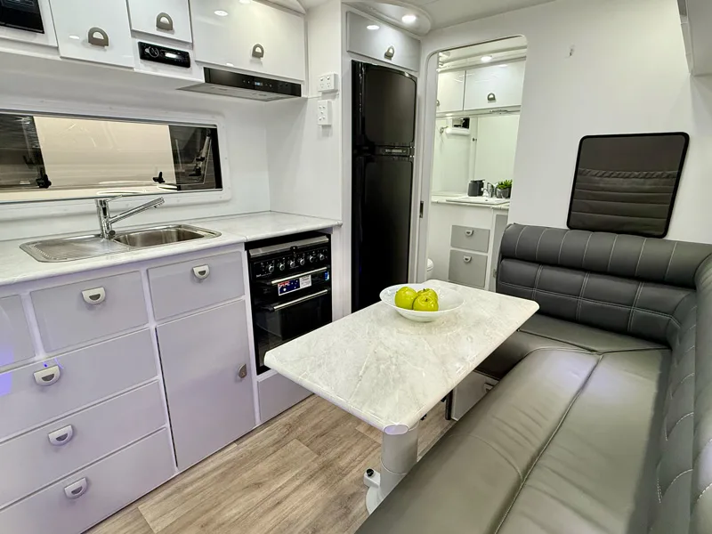 Hilltop Feathertop 18ft 6 - Image 12