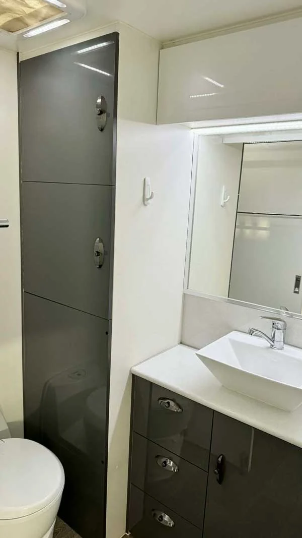 Majestic Knight 20ft 2018 - Image 8