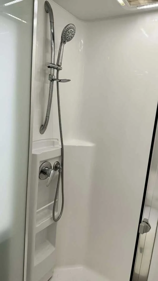 Majestic Knight 20ft 2018 - Image 9