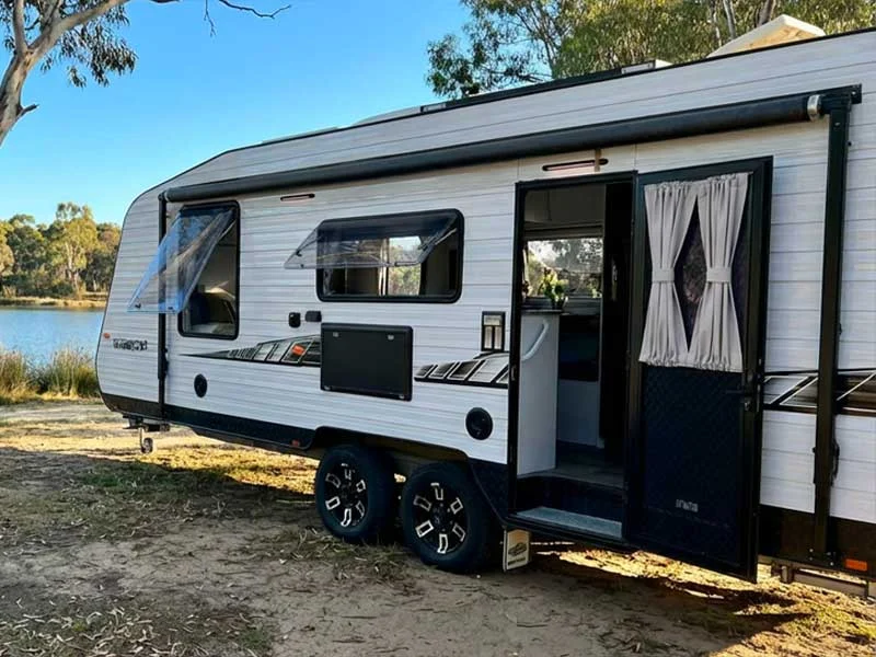 Majestic Knight 20ft 2018